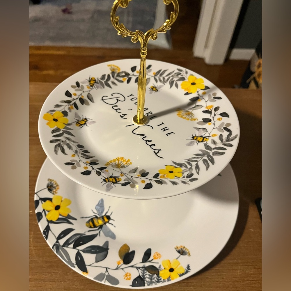 Gorgeous Bee-themed 2-tiered Server